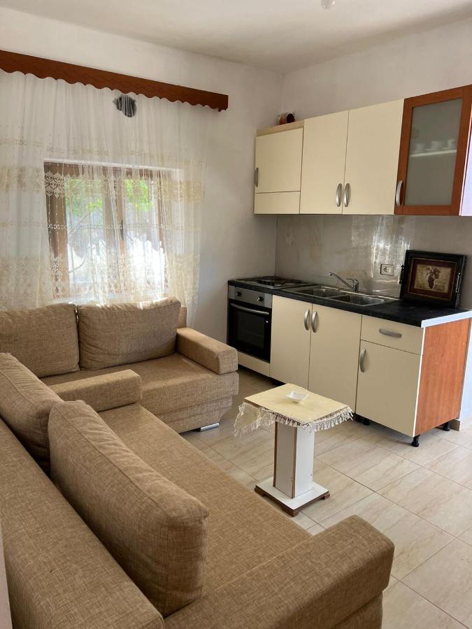 Amar Villa Sarandë Exteriör bild